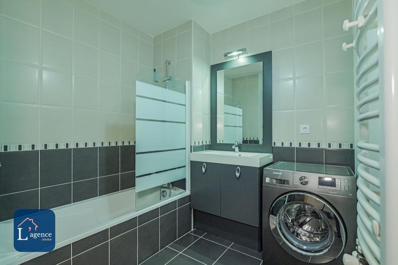 Appartement - 84 m² - 4 pièces