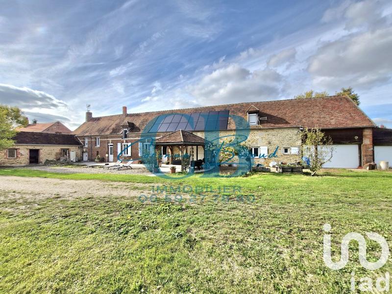 Maison - 214 m² - 9 pièces