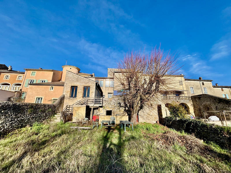 Local commercial - 139 m² - 6 pièces