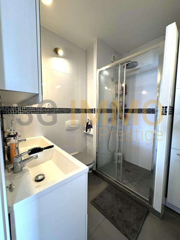 Appartement - 80 m² - 3 pièces