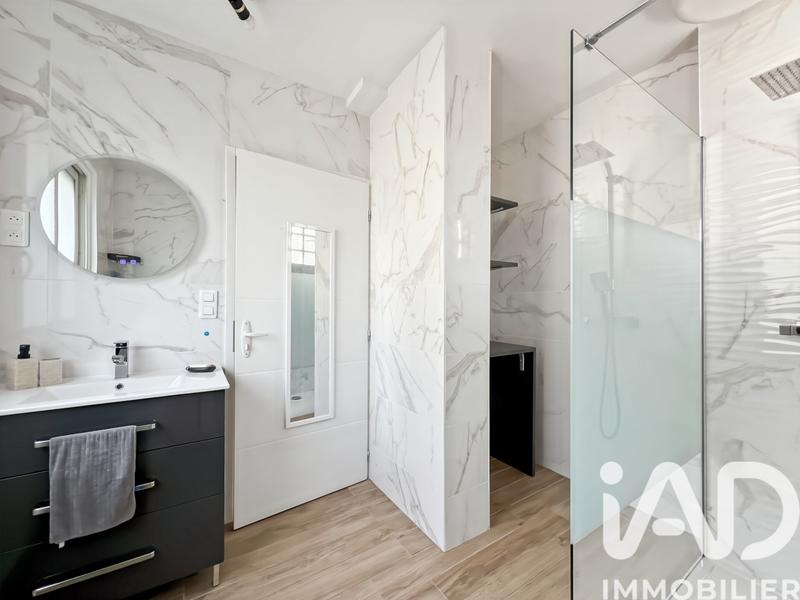 Maison - 102 m² - 4 pièces