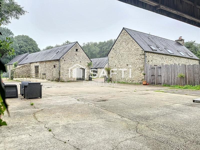 Maison - 605 m² - 11 pièces