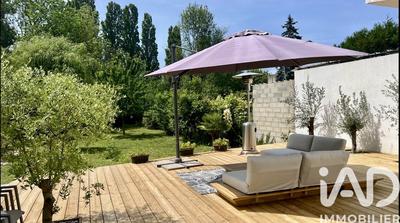 Maison - 180 m² - 8 pièces