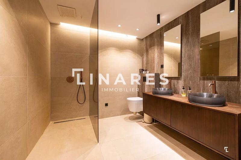 Appartement - 121 m² - 4 pièces