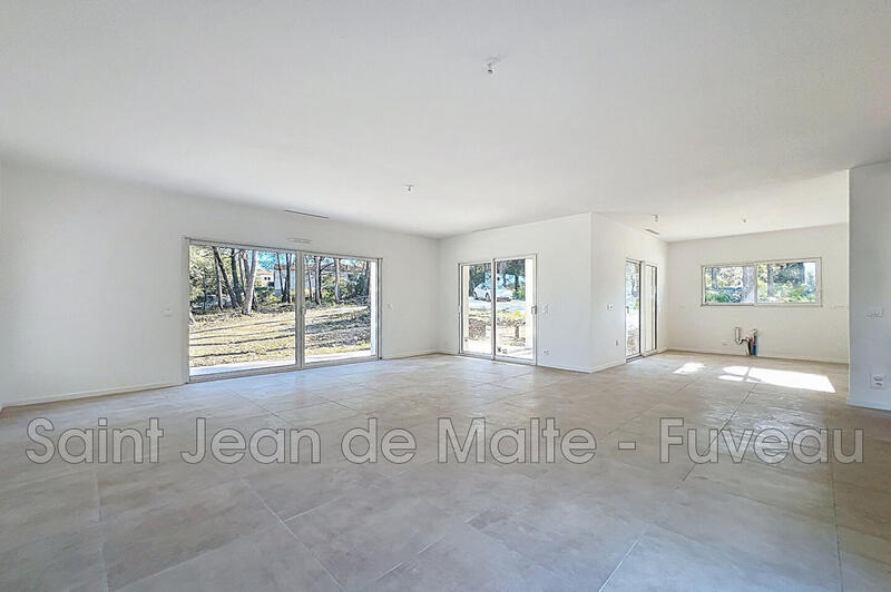 Maison - 105 m² - 4 pièces