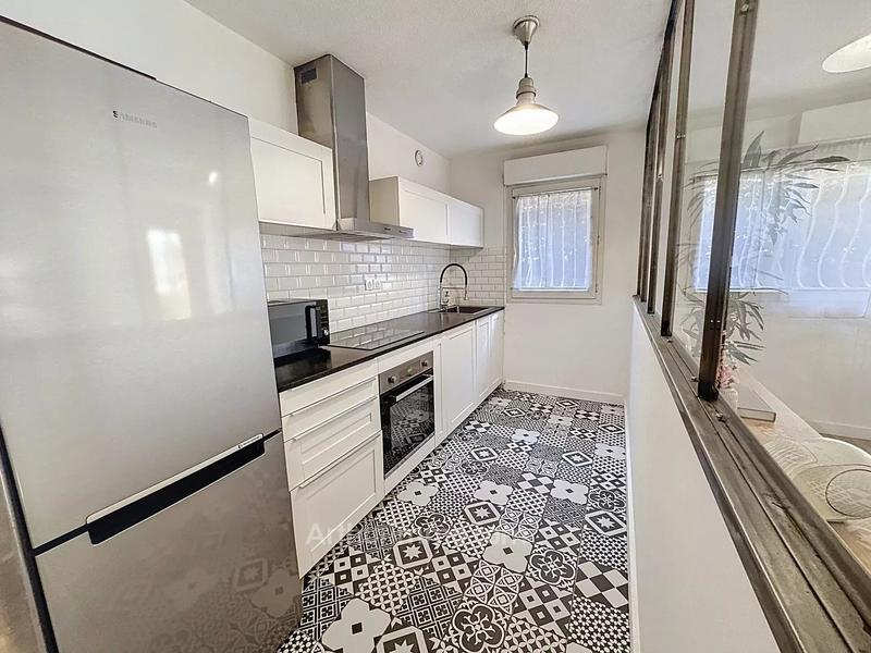 Appartement - 65 m² - 3 pièces