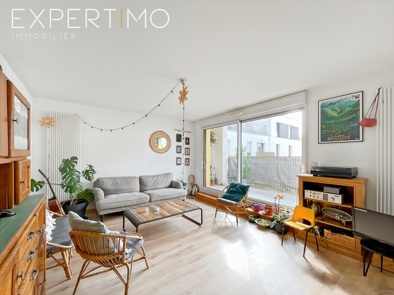 Appartement - 90 m² - 4 pièces