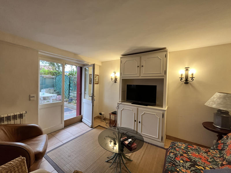 Maison - 216 m² - 9 pièces