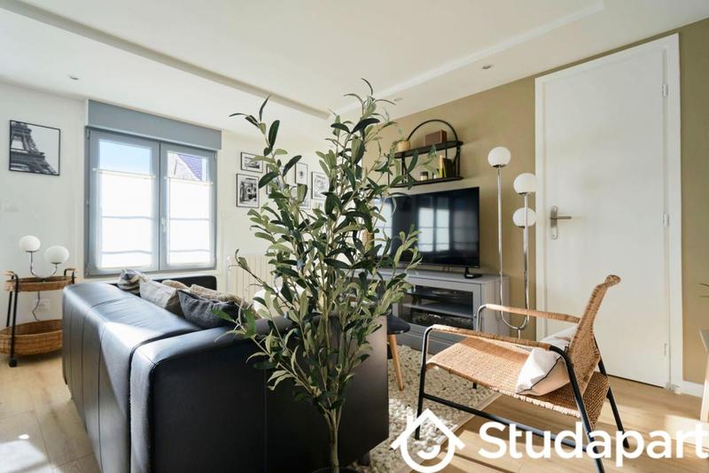 Chambre - 10 m² - 1 pièce