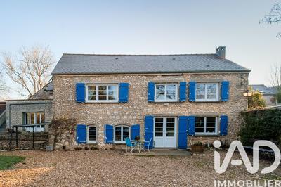 Maison - 215 m² - 8 pièces