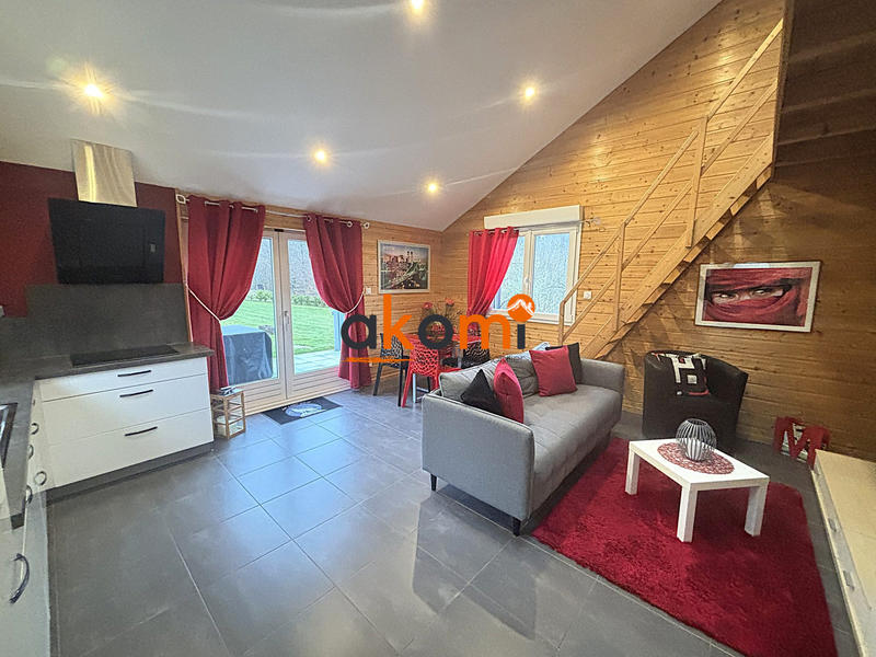 Maison traditionnelle - 241 m² - 10 pièces