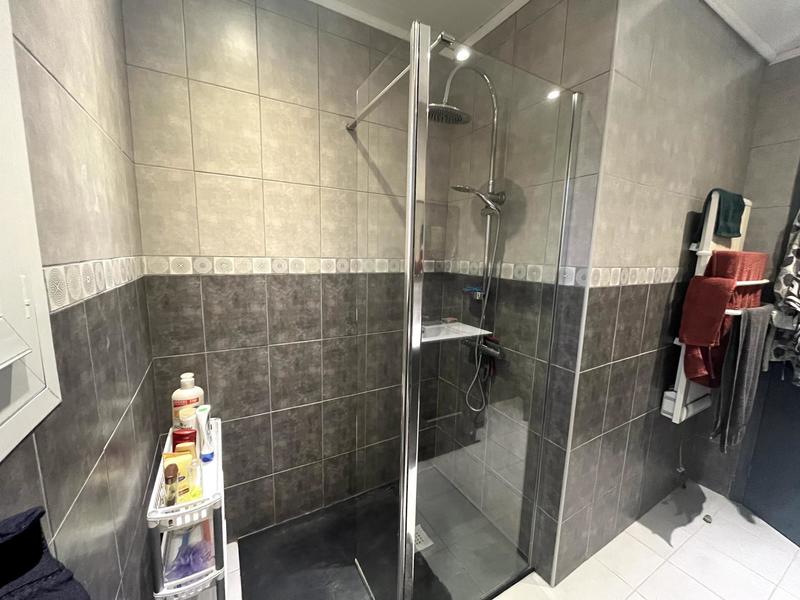 Maison - 85 m² - 5 pièces