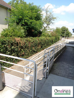 Local commercial - 234 m²