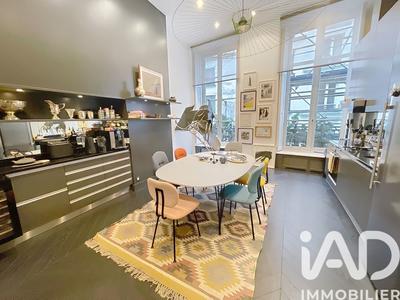 Appartement - 203 m² - 5 pièces