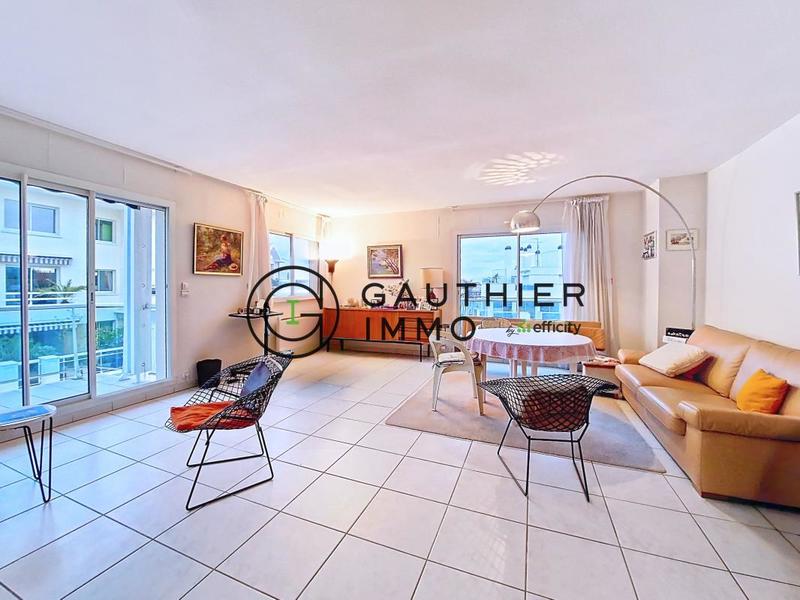 Appartement - 100 m² - 3 pièces