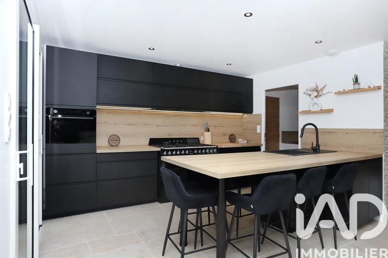 Maison - 133 m² - 7 pièces