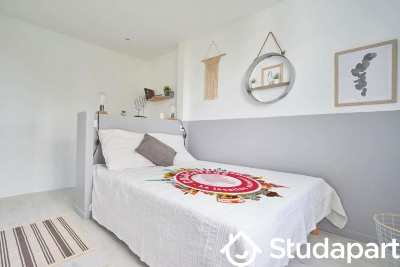 Chambre - 14 m² - 1 pièce