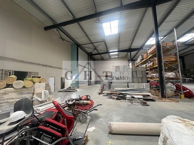 Entrepôt - 356 m²