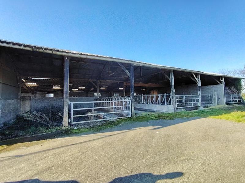 Parking / Garage - 765 m²