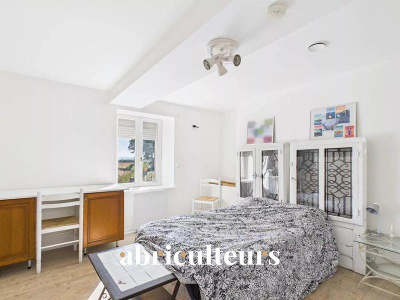 Maison - 140 m² - 7 pièces