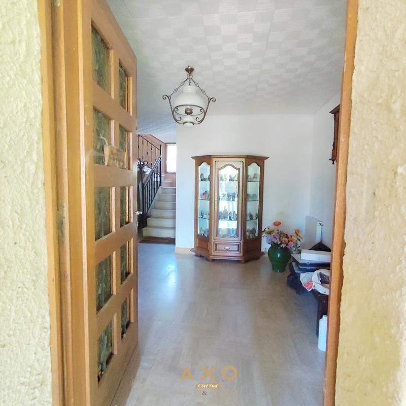 Maison - 242 m² - 9 pièces