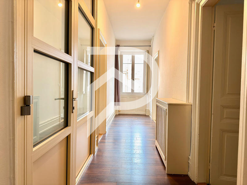 Appartement - 95 m² - 4 pièces