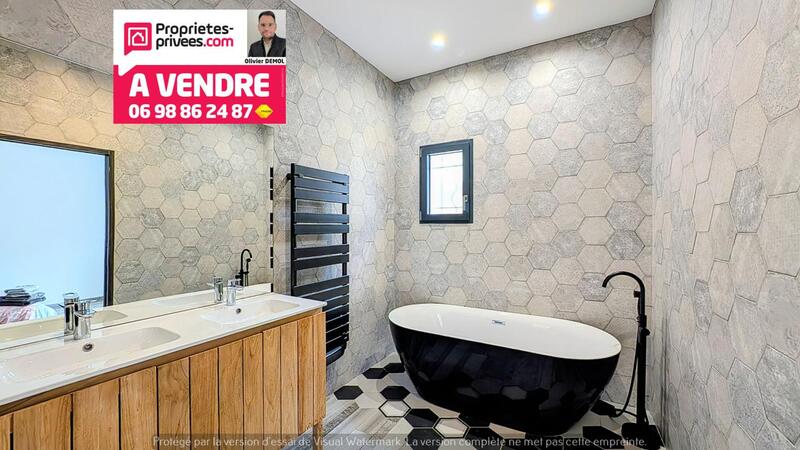 Maison - 180 m² - 6 pièces