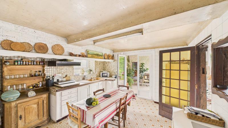 Maison - 220 m² - 7 pièces