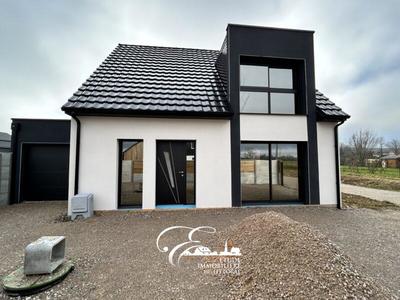 Maison - 107 m² - 5 pièces