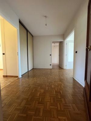 Appartement - 93 m² - 4 pièces