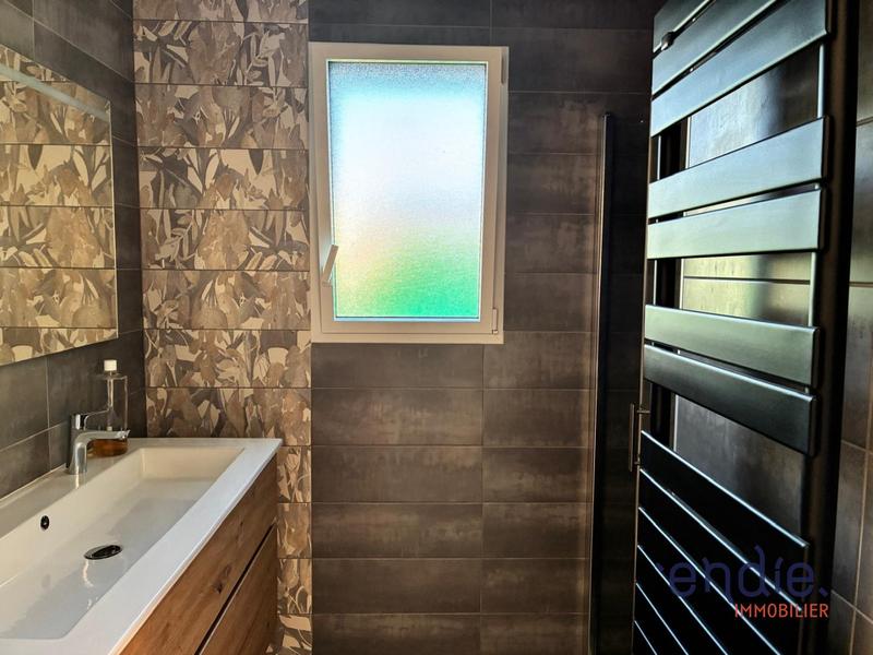 Maison contemporaine - 91 m² - 5 pièces