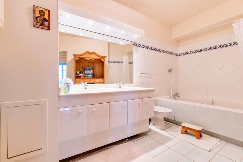 Appartement - 168 m² - 5 pièces