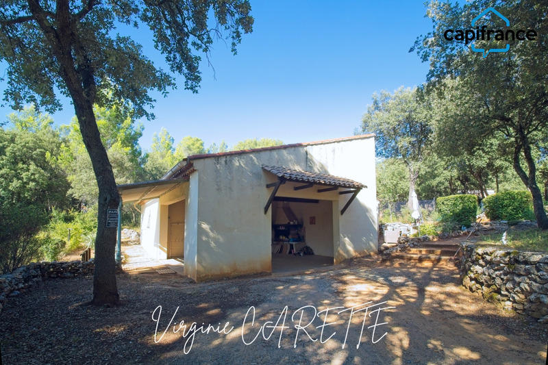 Maison - 317 m² - 9 pièces