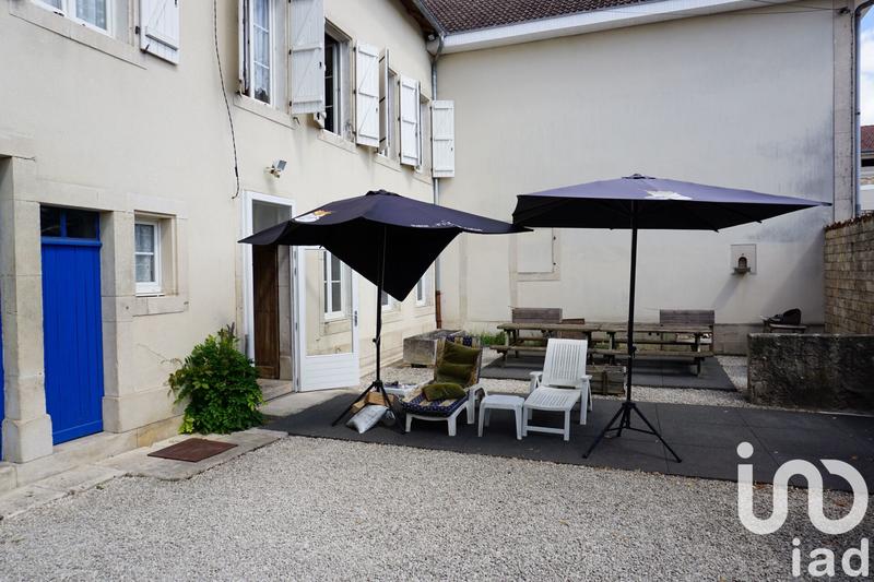 Maison - 300 m² - 6 pièces