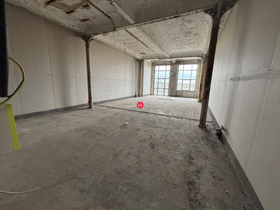 Appartement - 101 m² - 1 pièce