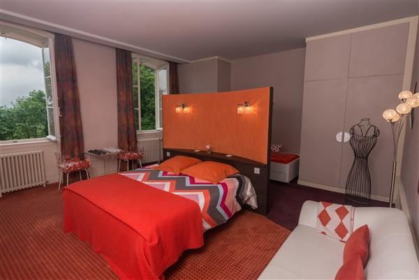 Maison de maîtres - 900 m² - 12 pièces