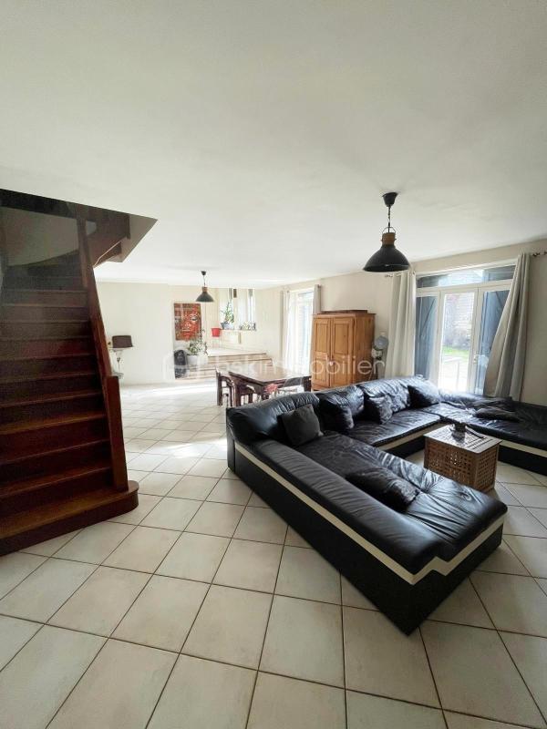 Maison - 162 m² - 5 pièces
