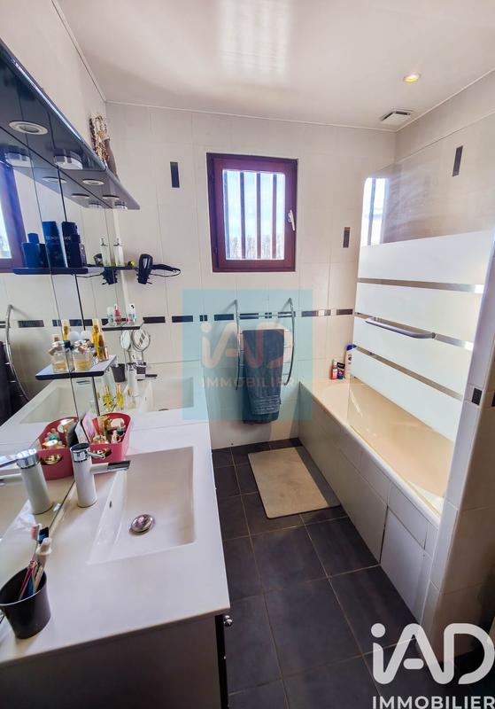 Maison - 112 m² - 7 pièces