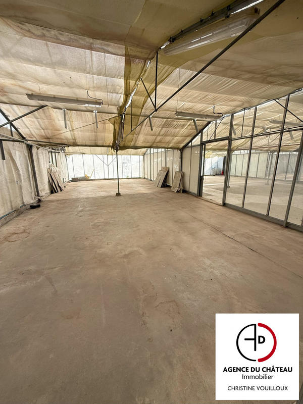 Local commercial - 825 m² - 6 pièces