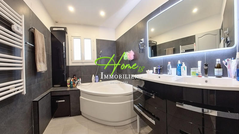 Maison - 171 m² - 6 pièces