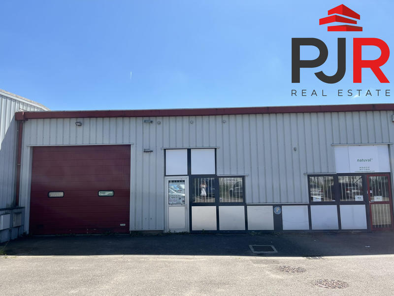 Local d'activités - 198 m²