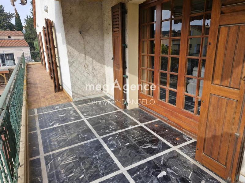 Appartement - 184 m² - 6 pièces