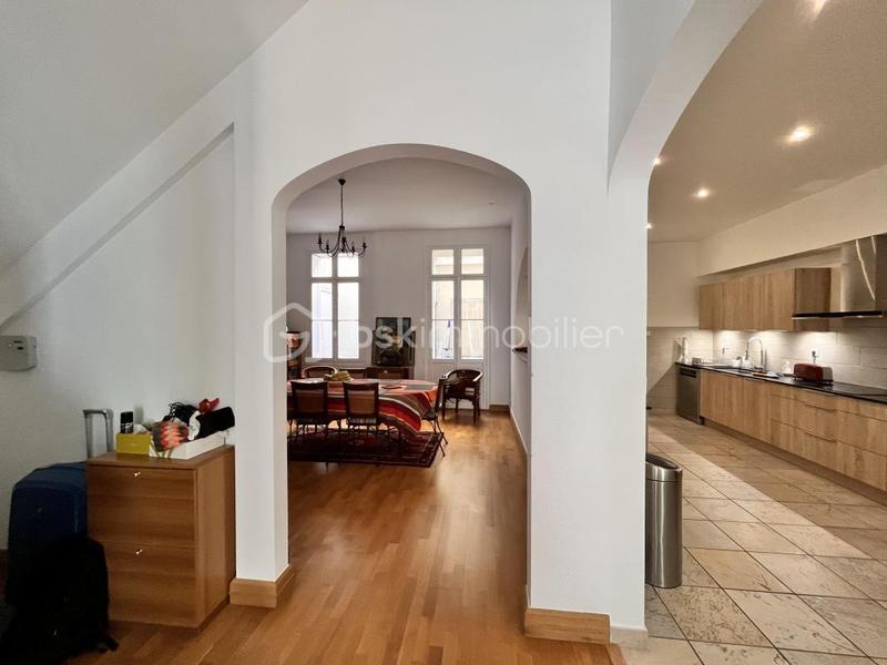 Maison de maîtres - 220 m² - 8 pièces