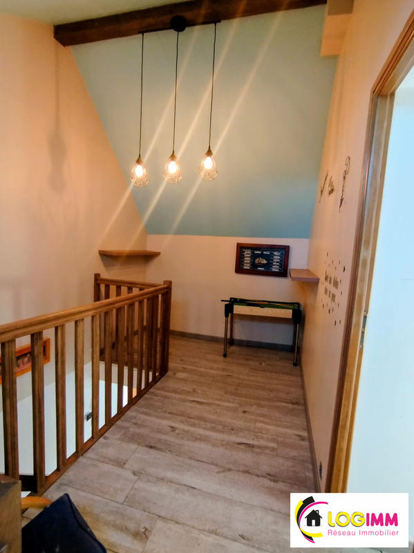 Maison - 196 m² - 5 pièces