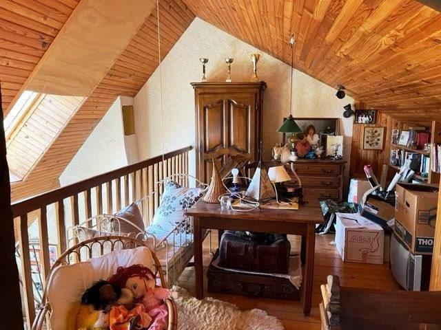 Maison - 96 m² - 4 pièces