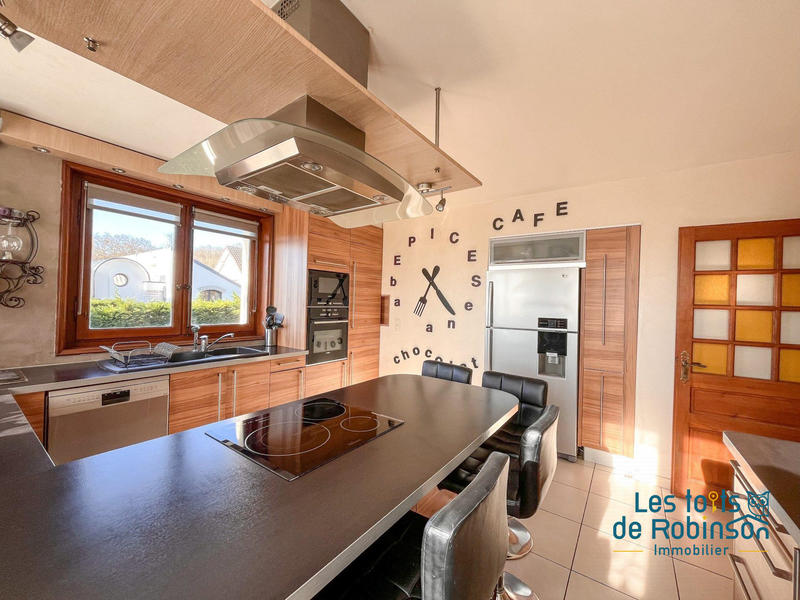 Maison - 184 m² - 7 pièces