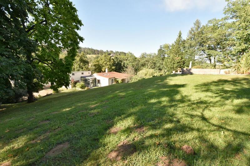 Maison - 218 m² - 6 pièces