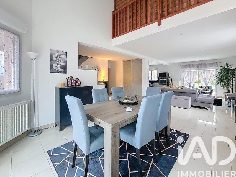 Maison - 151 m² - 7 pièces