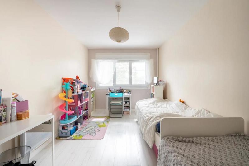 Appartement - 87 m² - 4 pièces