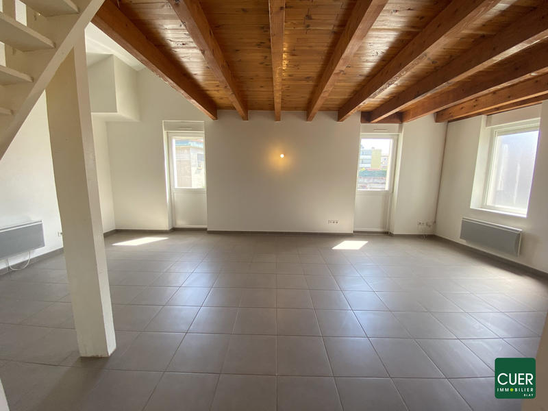 Appartement - 75 m² - 3 pièces